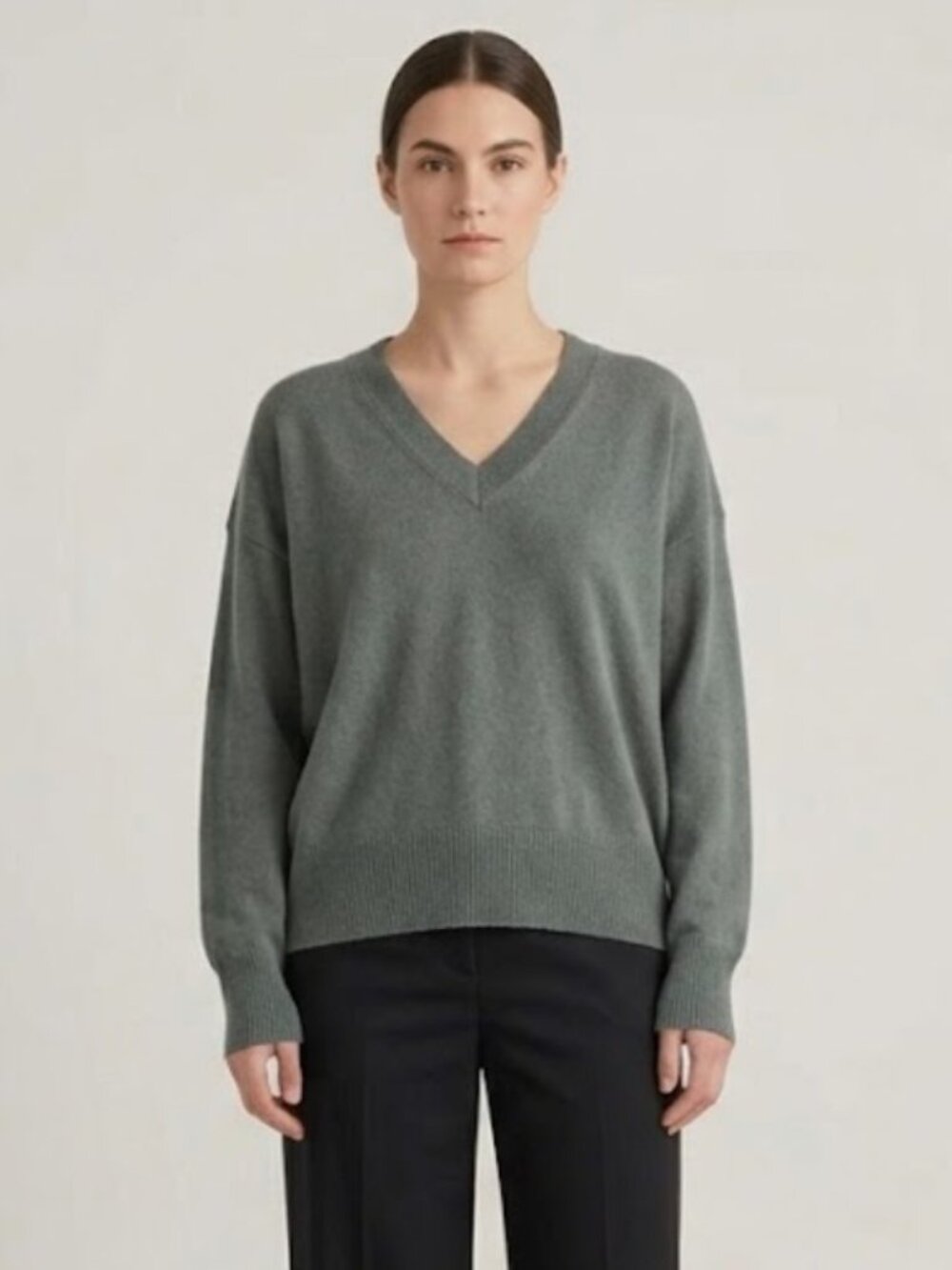 Massimo Dutti 100% Cashmere Relaxed V-Neck Sweater Sage Green Gray S